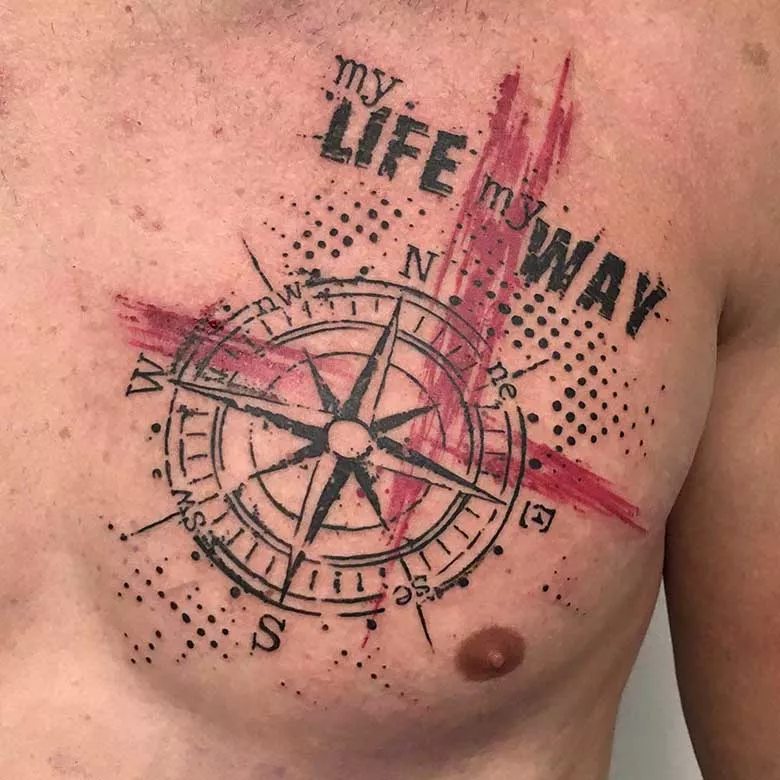 trash tattoo Kompass und Schrift tattoostudio münchen
