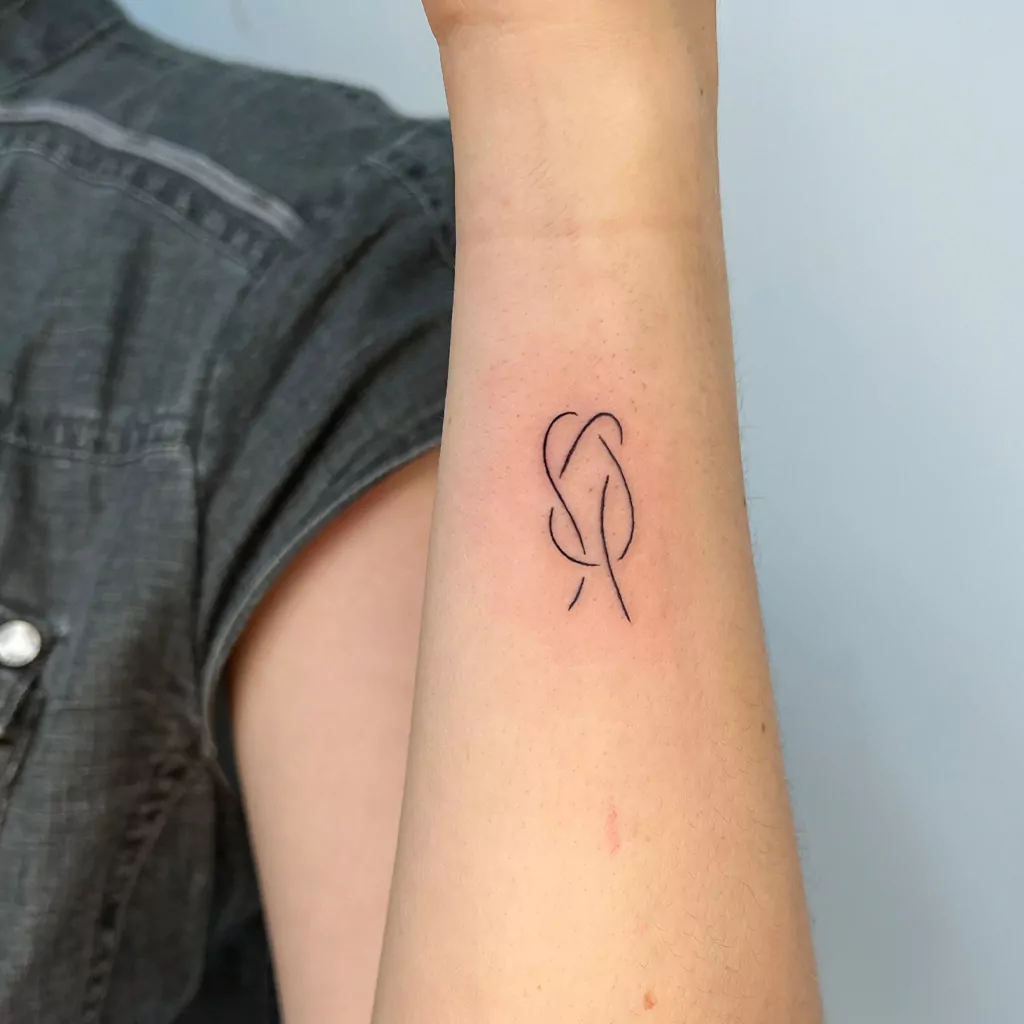 Knoten Tattoo am Arm - Fineline Tattoo München