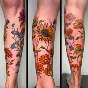 sketchywatercolortattoo (15) sketchy watercolor tattoo von Blumen um den Unterschenkel